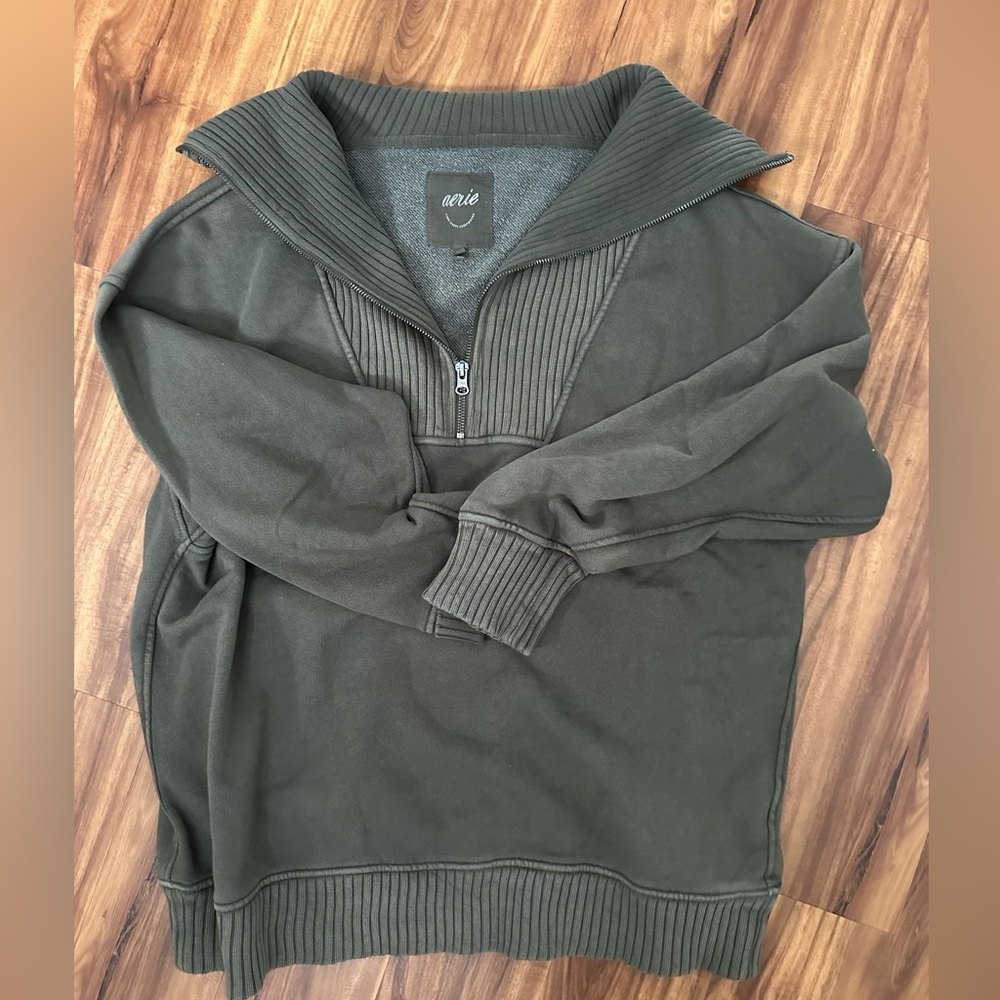 Aerie size medium quarter zip